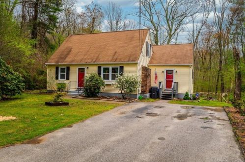 10 Kenyon Rd, Norwich, CT 06351-3013
