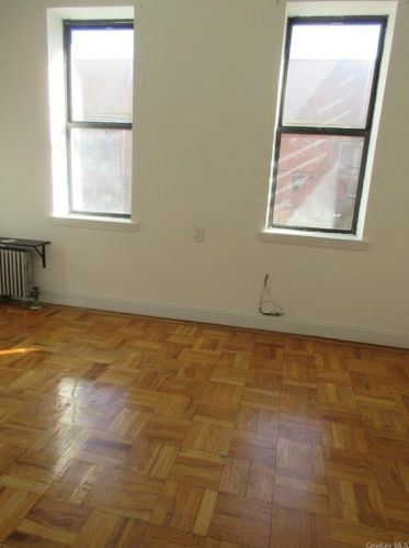 1803 Riverside Dr, New York NY 10025-6136 exterior