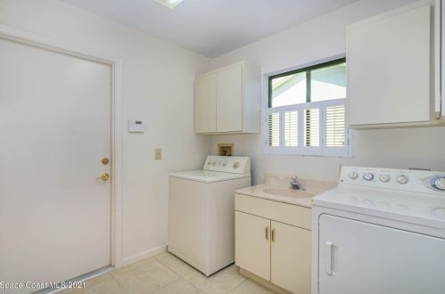 1295 Continental Ave, Melbourne FL 32940-6702 exterior