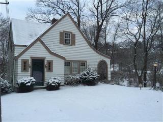 513 Walnut Rd, Pittsburgh, PA 15202-2029
