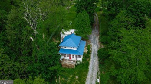 6565 Fairfield Rd, Charnita, PA 17320-9618