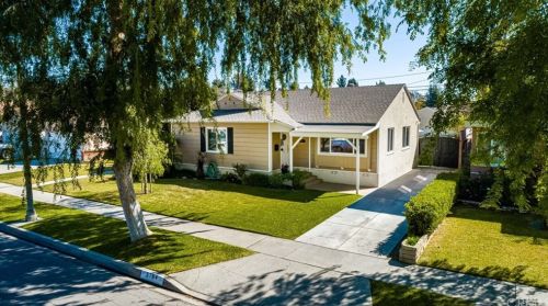 3764 Iroquois Ave, Long Beach, CA 90808-2456