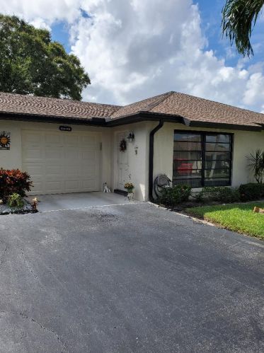 10059 Eaglewood Rd, Boynton Beach, FL 33436-4039