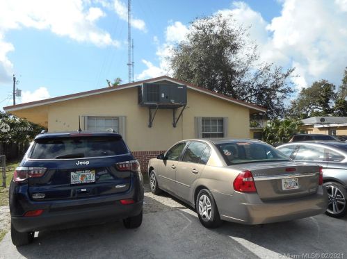 6044 39th St, Hollywood, FL 33023-5104