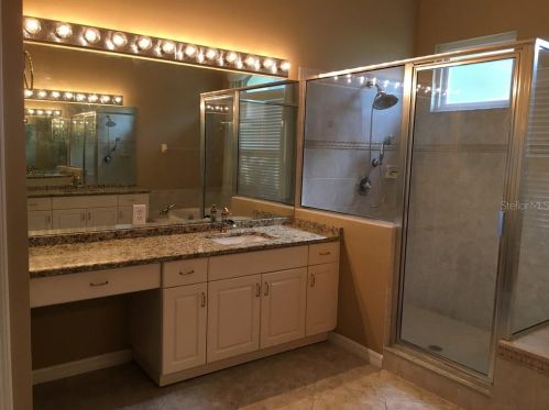 1673 Oak Park Ct, Tarpon Springs FL  34689-3891 exterior