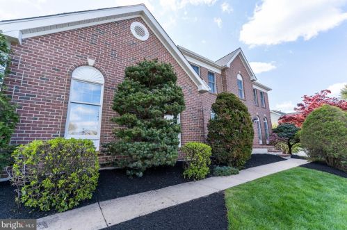 1702 Osprey Dr, Norristown, PA 19403-1863