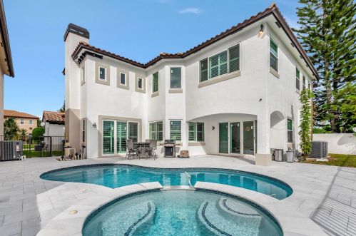 4030 Artesa Dr, Boynton Beach FL  33436-2628 exterior