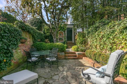 1348 28th St, Washington DC  20007-3133 exterior