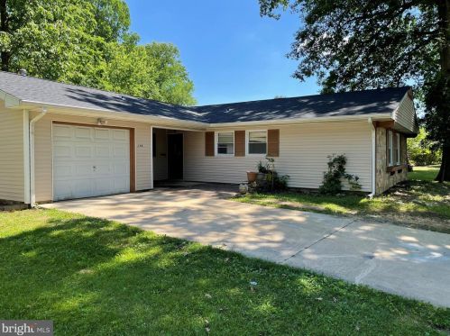 166 Eastbrook Ln, Willingboro, NJ 08046-2225