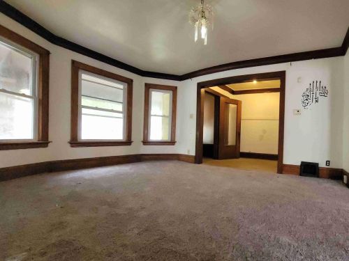 1738 34, Milwaukee WI 53215-2301 exterior