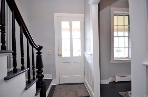 30 Meadow St, Litchfield CT  06759-3503 exterior