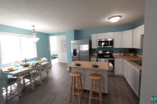 218 17th St, Scanlon MN  55720-1928 exterior
