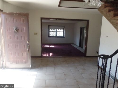 1528 Fulton Dr, Prospectville, PA 19002-3007