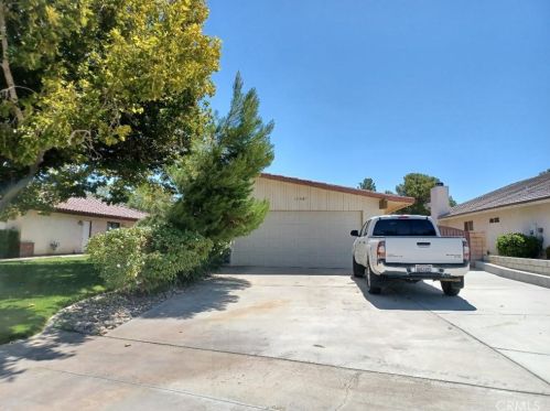 14887 Greenbriar Dr, Helendale, CA 92342-7781