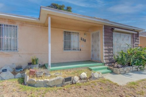 953 Myrrh St, Compton CA  90220-2910 exterior