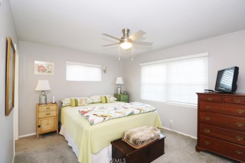 1032 Chestnut Ave, Orange CA 92867-3832 exterior