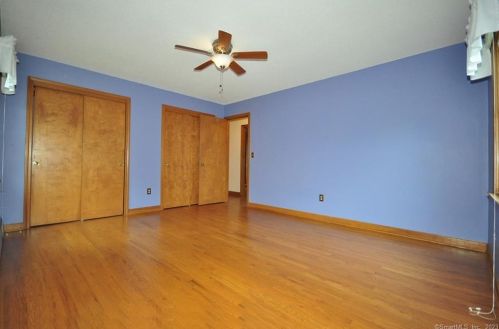 156 Carriage Way, Windsor CT 06095-2008 exterior