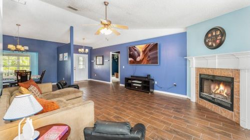 275 Walnut Ave, Orange City FL  32763-6036 exterior