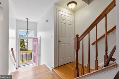 629 Cobbler Ter, Leesburg, VA 20175-8978