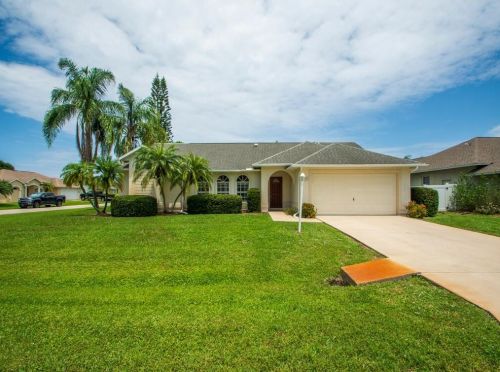 4830 50th Ave, Vero Beach, FL 32967-0923