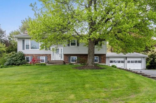 36 Hillside Ave, Warwick, NY 10990-3705