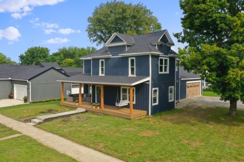 434 7th St, Marysville, OH 43040-1716