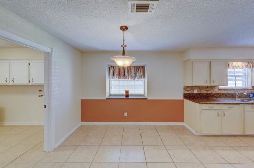 1705 20 Ave, Texas City TX  77590-5226 exterior