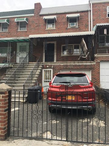 2035 Watson Ave, Bronx, NY 10472-5403