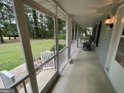 648 Deer Valley Rd, Harrington, DE 19952-1712