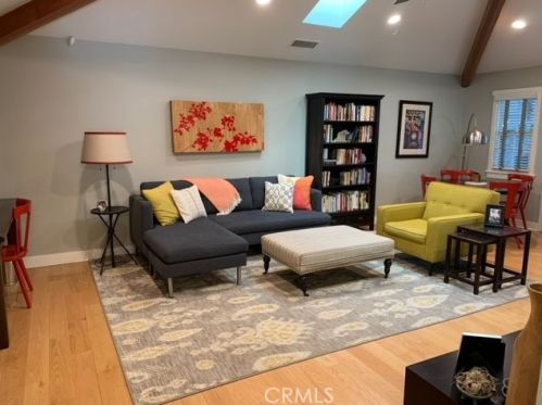11805 Hartsook St, North Hollywood CA  91607-3215 exterior