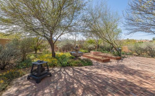 4421 Paseo De Los Cerritos, Tucson AZ 85745-9552 exterior