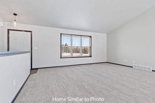 2093 Bufflehead Ln, Green Bay, WI 54311-6077