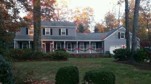 111 Breezy Pt Dr, Yorktown VA  23692-3316 exterior