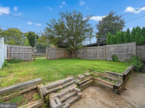 618 New Holland Ave, Lancaster PA 17602-2136 exterior