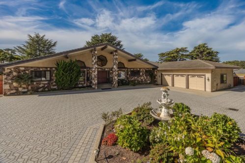 2180 Cabrillo Hwy, Princeton By The Sea, CA 94019-1305