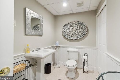 4 Newlin Way, Glen Mills PA  19342-1259 exterior