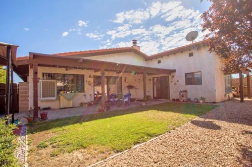 12542 Spring Valley Pkwy, Victorville CA  92395 exterior