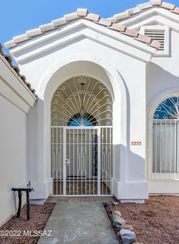 5255 Fireopal Way, Tucson, AZ 85742-9430