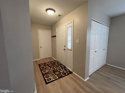 77 Lakebridge Dr, West Deptford NJ  08096-6720 exterior