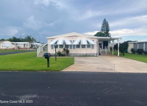 6180 98th St, Sebastian, FL 32958-5716