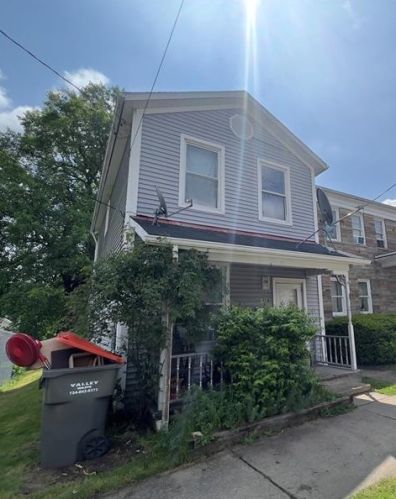 1408 6th Ave, Beaver Falls, PA 15010-4216
