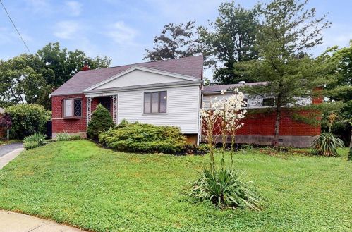 3093 Brookview Dr, Cincinnati, OH 45238-2001