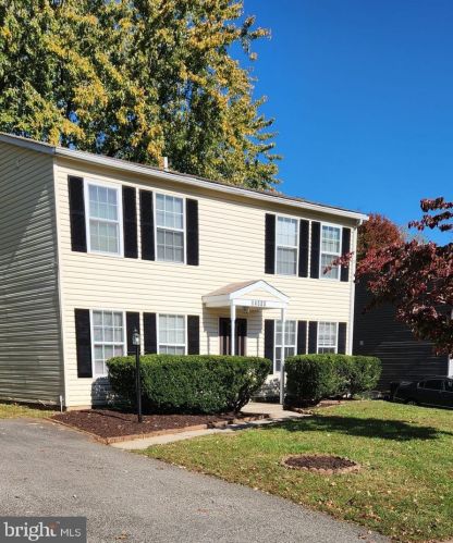 14322 Lindendale Rd, Woodbridge, VA 22193-3544