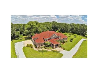 11606 Fishback Rd, Bentonville, AR 72712-9090