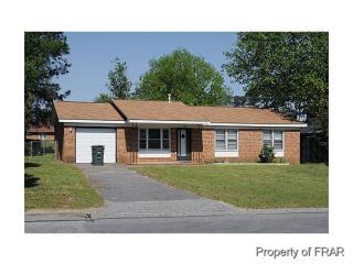 105 Brocton Dr, Fayetteville, NC 28303-2310
