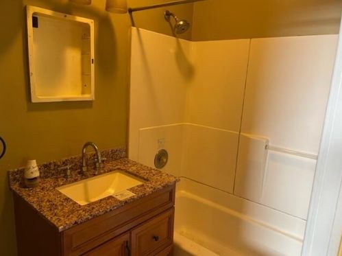 1228 32, Milwaukee WI 53208-2943 exterior