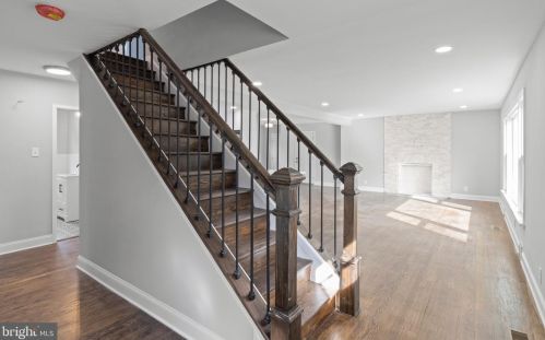 603 Crystal Lake Ave, Tavistock NJ  08033-2711 exterior