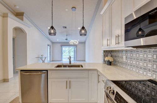 6169 Lake Hibiscus Dr, Delray Beach FL  33484-4620 exterior