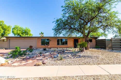8191 Helen St, Tucson, AZ 85715-5211