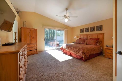 1891 Tavern Ct, Alpine CA  91901-3747 exterior